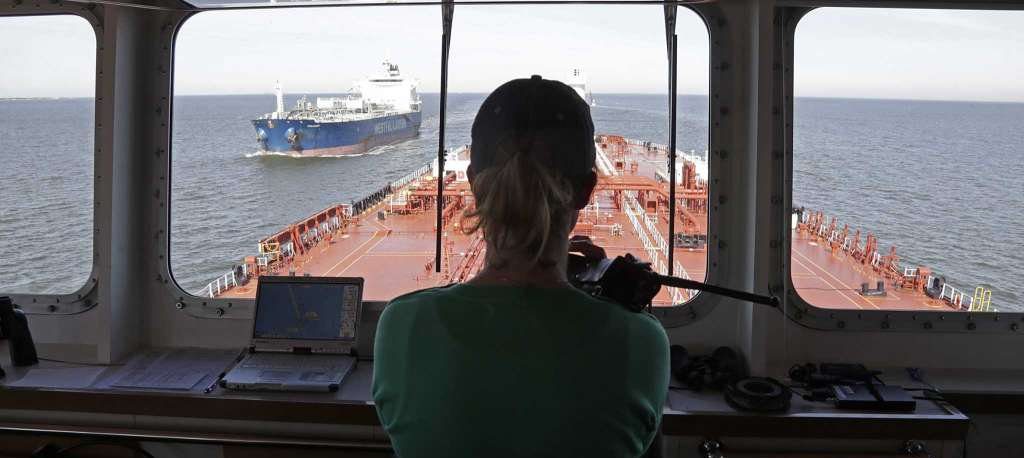 oil trading